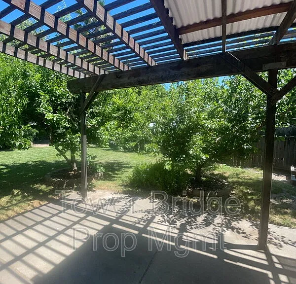 1515 Knight Ct — Photo 19