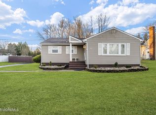 13 Sanford Street, Manalapan, NJ 07726