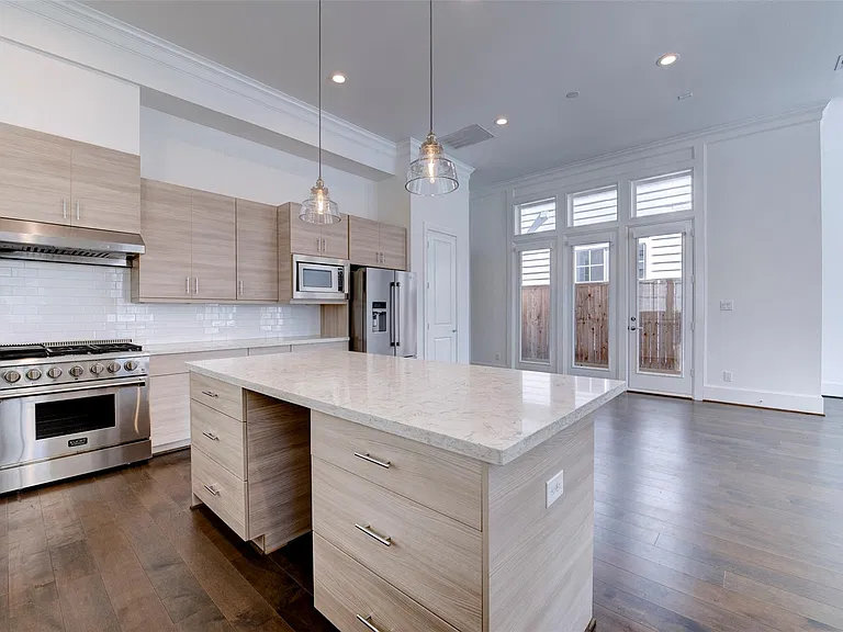 4947 Rusk St — Photo 39