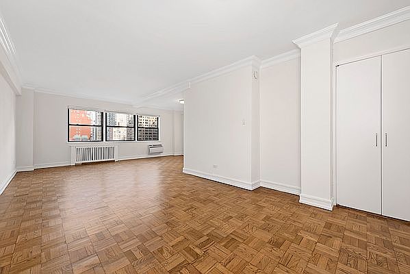 1st image of 225 E 70th St APT 10A