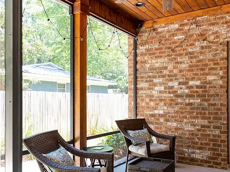 416 Azalea St — Photo 5