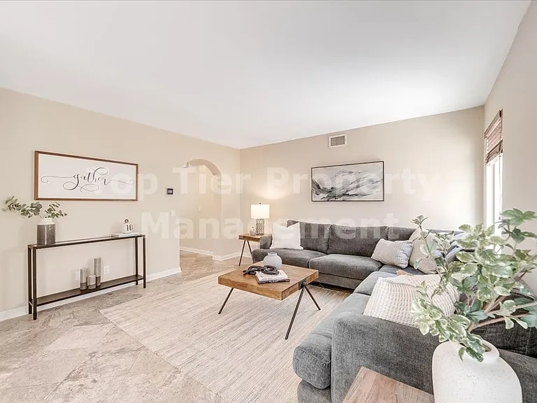 1568 Mallorca Dr — Photo 11