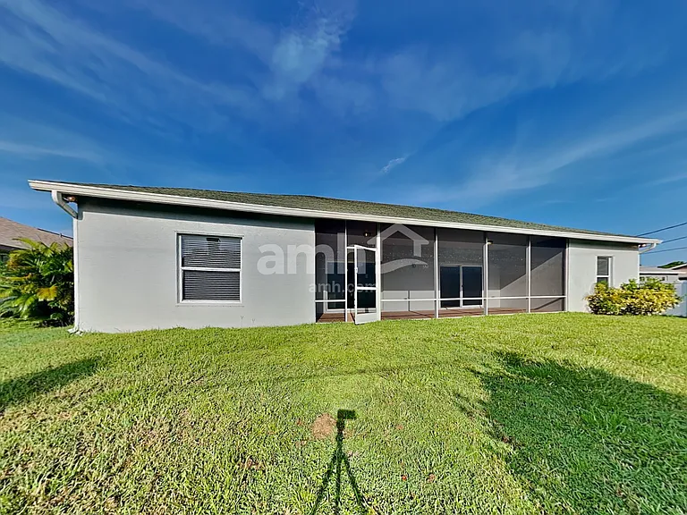 1943 SW Brisbane St — Photo 21