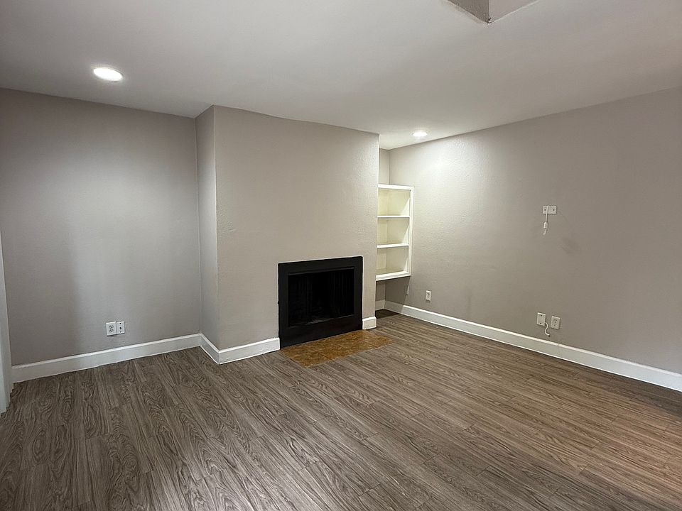 1st image of 920 Tenison Memorial Dr #960B