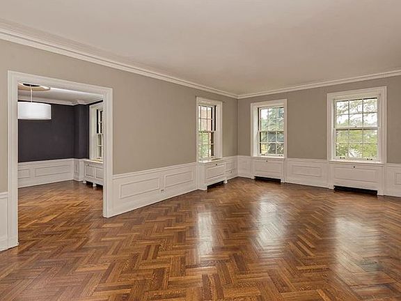 3rd image of 13415 Shaker Blvd APT 11D2
