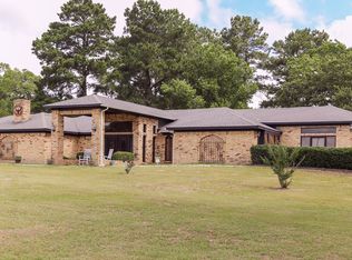 704 El Lago Dr, Grapeland, TX 75844