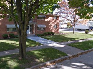 1400 Silvercrest Dr #S1400-3, Appleton, WI 54911