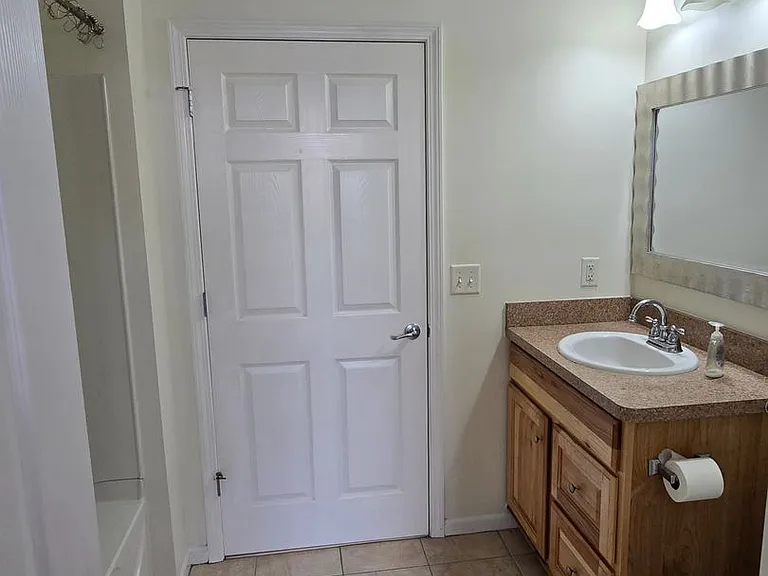 2268 Arcadia Dr — Photo 11
