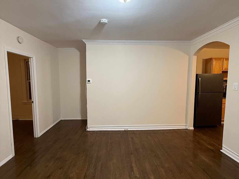 1st image of 2910 Baisley Ave #1