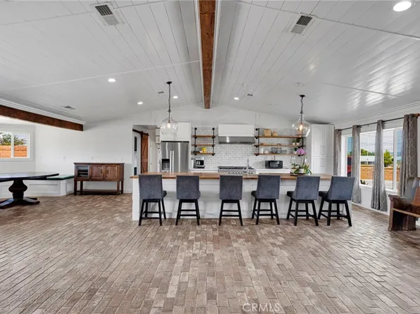 18266 Manzanita St, Hesperia, CA 92345