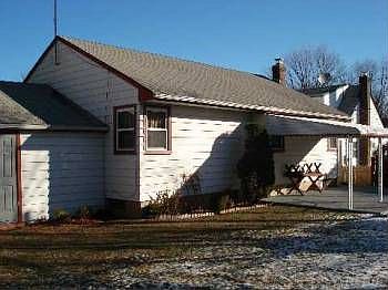 1st image of 11 Valley Ct