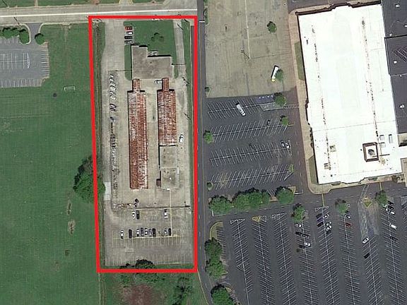 2nd image of 2820 Beckett St