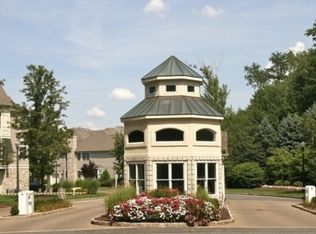 210 Edmonton Ct, Livingston, NJ 07039