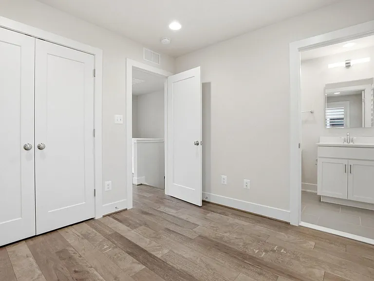 6924 Rockledge Dr — Photo 35