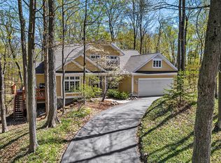 8940 Sunset Cir, Traverse City, MI 49686