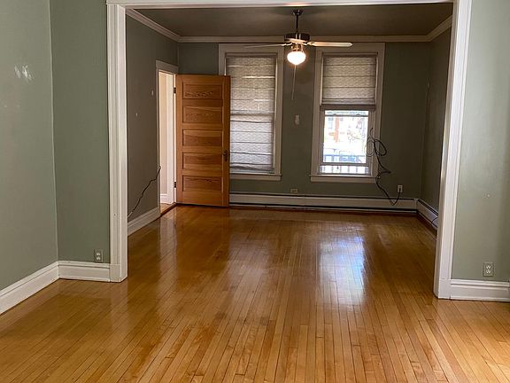 4th image of 533 Marengo Ave #1