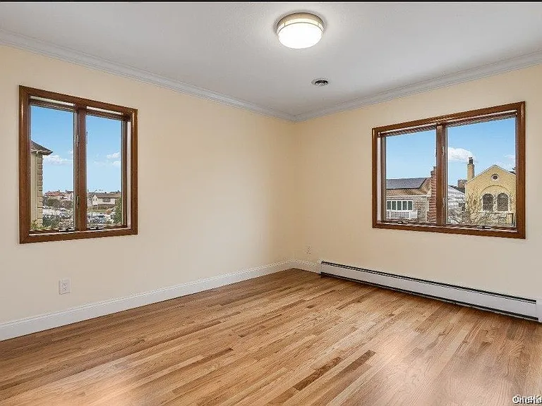 44 W Penn St — Photo 22
