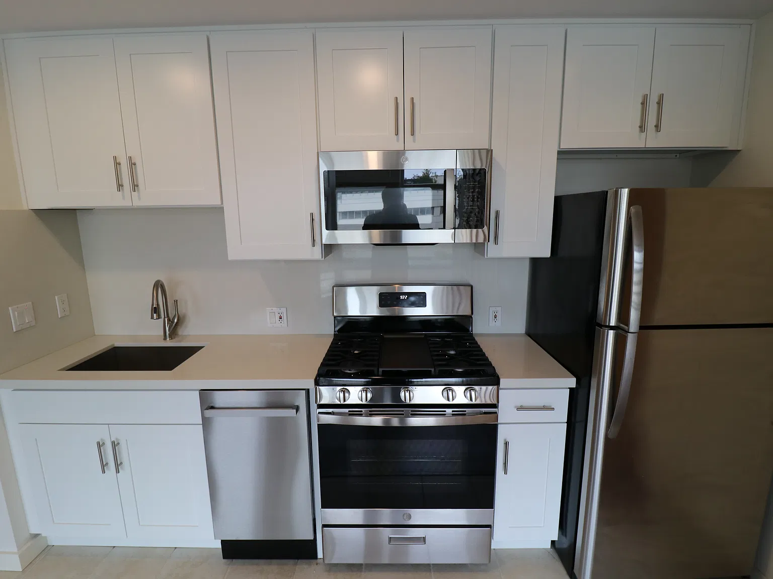 Studio, 447 sqft, $1,395 — Photo 4