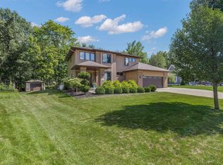 5311 Hawks Nest Dr, Midland, MI 48642