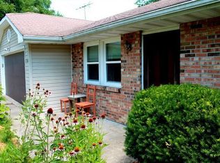 7304 N Wishing Well Dr, Columbia, MO 65202