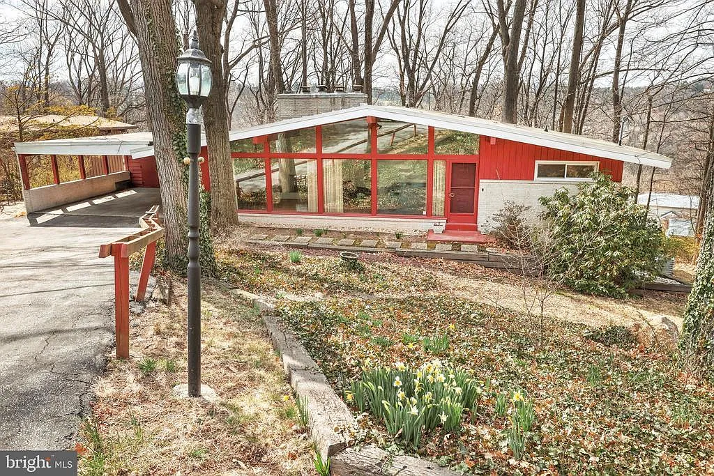 209 Greendale Rd photo 1