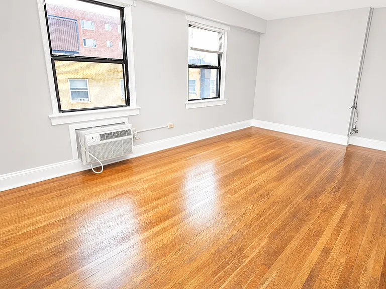 Corner Hardwood Unit