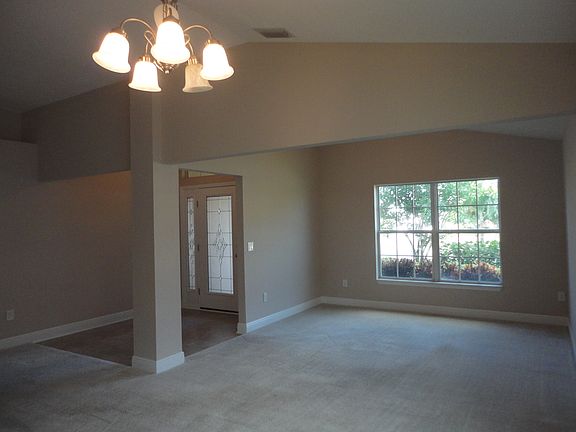 2nd image of 1267 Alaqua Way