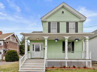 9 Greenleaf Pl, Melrose, MA 02176