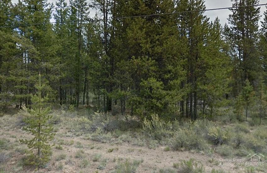 2nd image of 52720 Huntington Rd