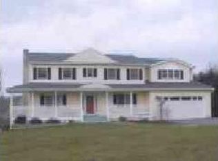 20 Gellatly Dr, Wappingers Falls, NY 12590