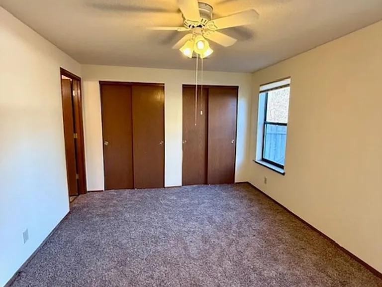 2082 NE Veronica Ln — Photo 18