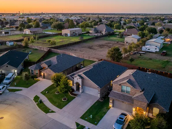 540 Dunmore Dr, Haslet, TX 76052