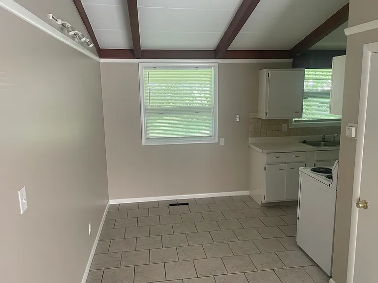 39 S Otterbein Ave — Photo 8