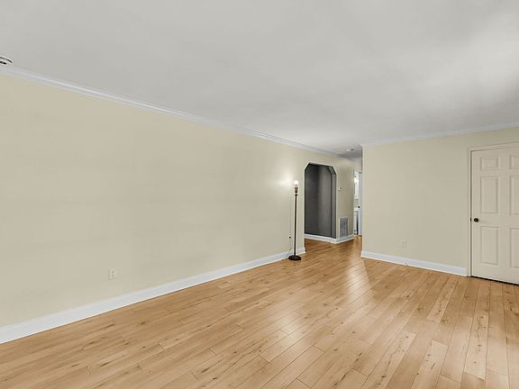 5th image of 5427 Califf Rd N