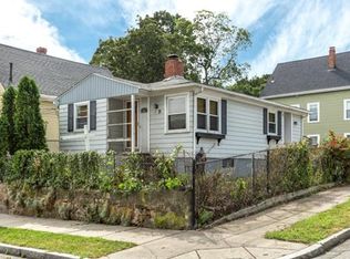 14 Washburn St, Lynn, MA 01902