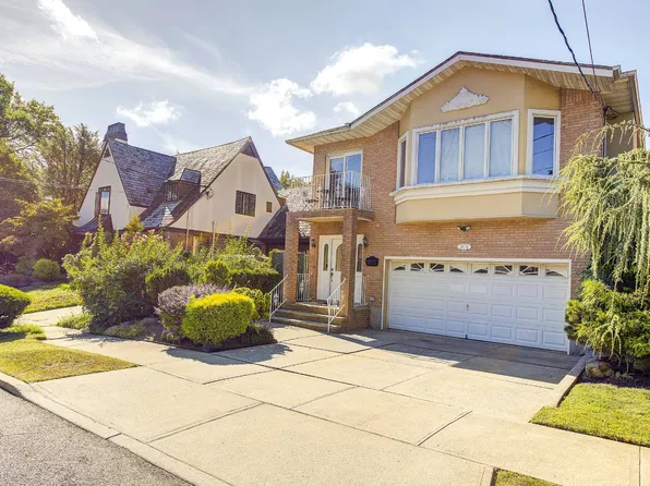 160-32 11th Avenue image 2 of 40