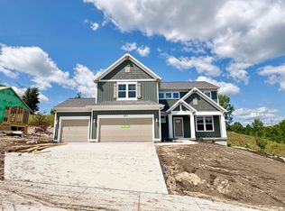 5937 Valley Point Dr SE, Caledonia, MI 49316