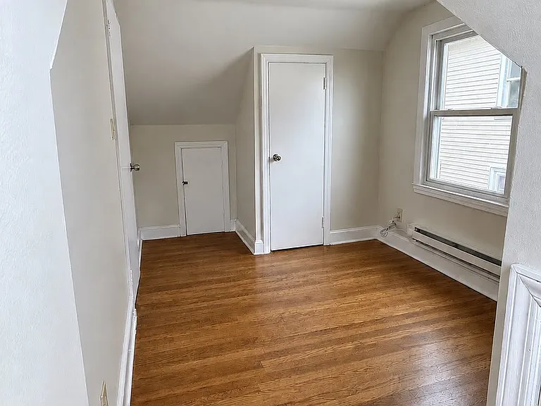 164 Beechwood Ave — Photo 14
