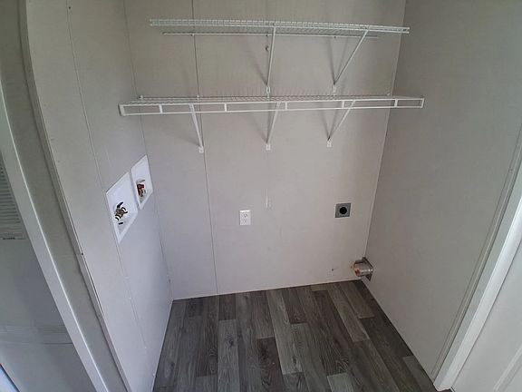 4th image of C4 Meadows Ct