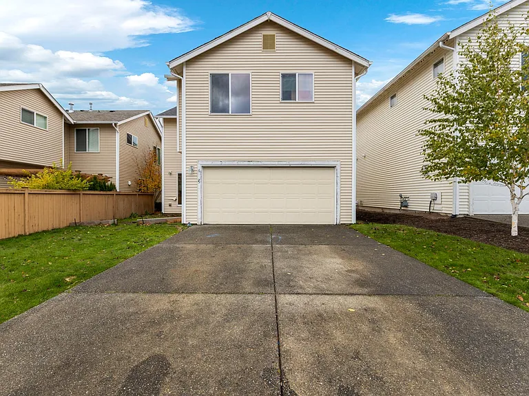 6525 Douglas Ave SE — Photo 4