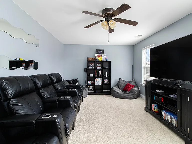 125 Stoney Creek Pkwy — Photo 31