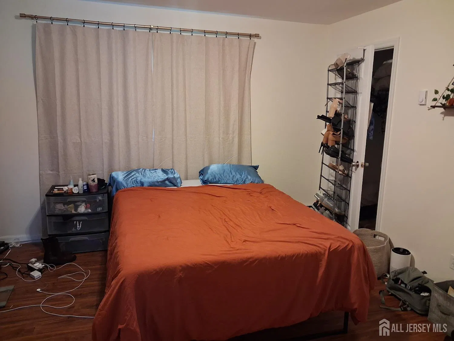 1 bed, 1.0 bath, $1,500 — Photo 2