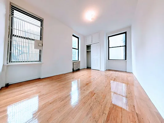 Rented by Union Square Property Management | media 6