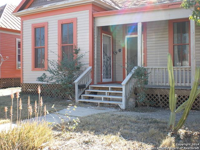 1st image of 824 W EUCLID AVE