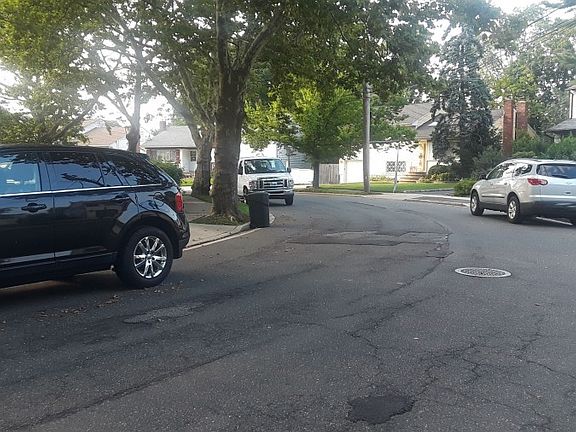 4th image of 1069 Northgate Ct