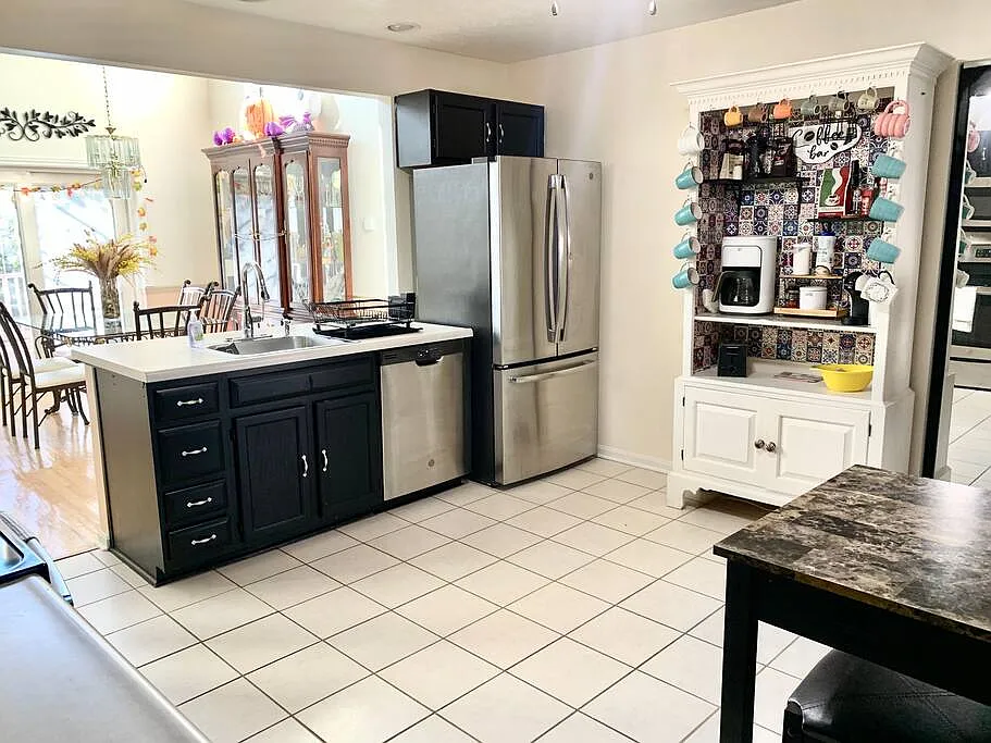 1462 Yorktowne Dr — Photo 4
