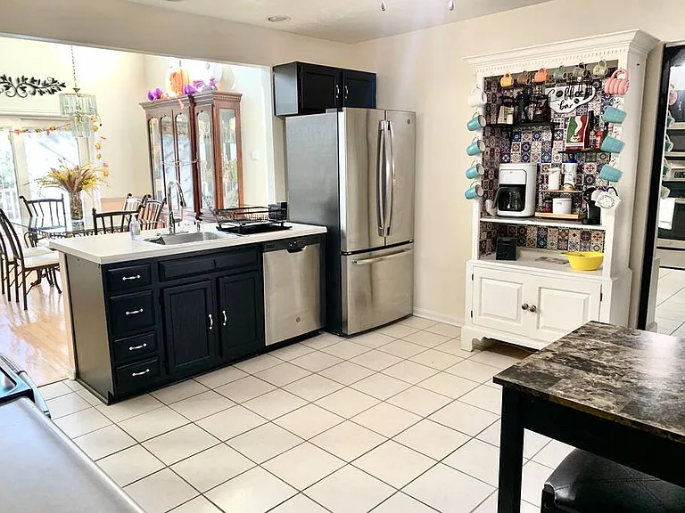 1462 Yorktowne Dr — Photo 4