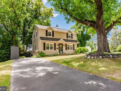 547 School House Ln, Willow Grove, PA, 19090