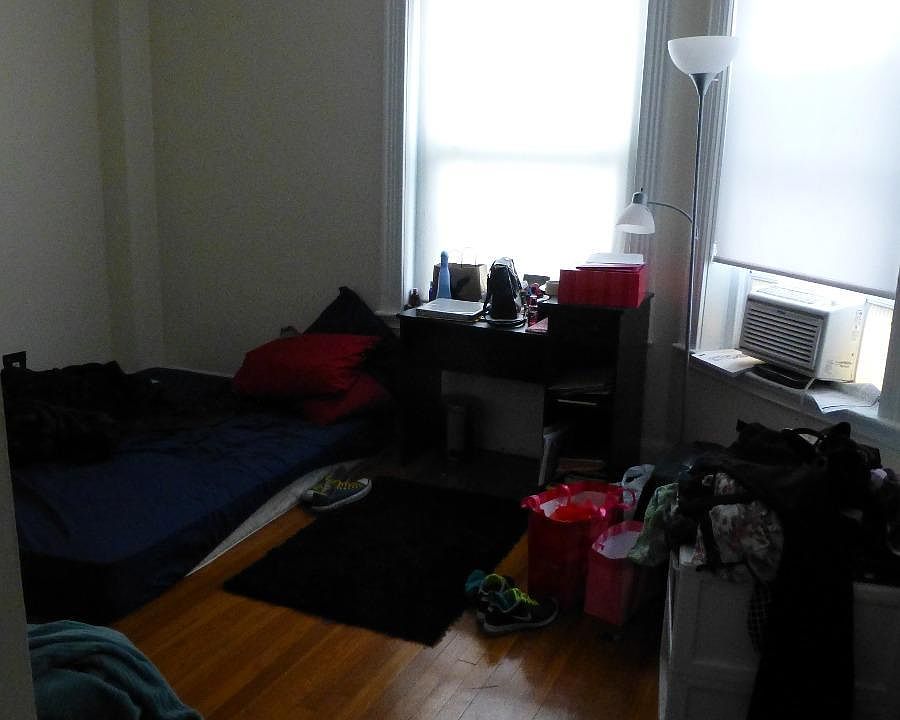2nd image of 1082 Commonwealth Ave #1082201