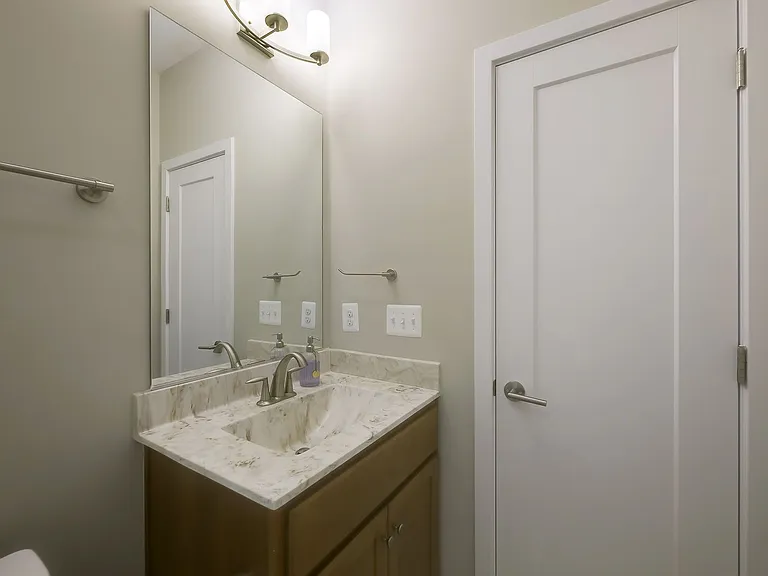 719 Parkside Pl NE — Photo 26